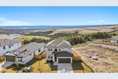 8512 Pine Muhly Drive, Lago Vista, TX 78645 - Photo 6