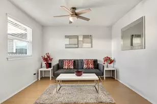 2401 Manor Rd, Austin, TX 78722 - Photo 2