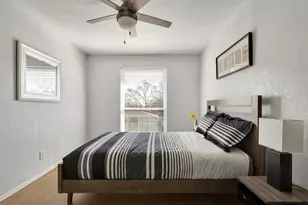 2401 Manor Rd, Austin, TX 78722 - Photo 10