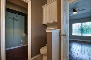 1900 Scofield Ridge Pkwy, Austin, TX 78727 - Photo 14