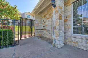 1900 Scofield Ridge Pkwy, Austin, TX 78727 - Photo 16