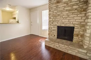 903 Taulbee Ln, Austin, TX 78757 - Photo 2