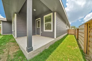 145 Crawford, Kyle, TX 78640 - Photo 36