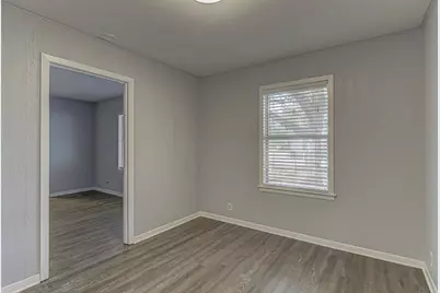 2001 Oakglen Drive, Austin, TX 78745 - Photo 10