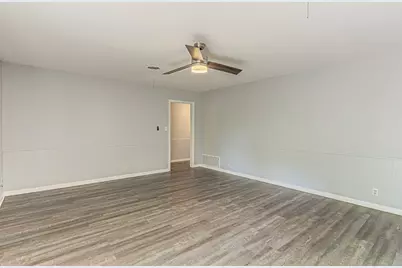 2001 Oakglen Drive, Austin, TX 78745 - Photo 22