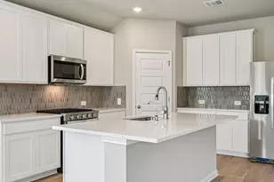 143 Coopers Hawk Crst, Cedar Creek, TX 78612 - Photo 2