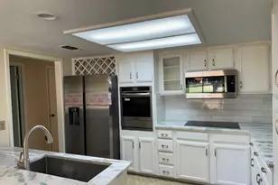 310 Big Spur N, Horseshoe Bay, TX 78657 - Photo 4