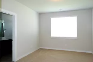 370 Hortus Dr, Kyle, TX 78640 - Photo 8