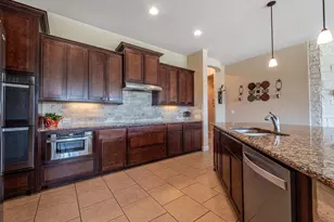 108 Buffalo Speedway, Liberty Hill, TX 78642 - Photo 6