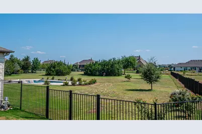 108 Buffalo Speedway, Liberty Hill, TX 78642 - Photo 36
