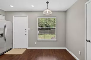 7601 Windrush Dr, Austin, TX 78729 - Photo 14