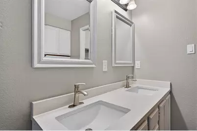7601 Windrush Drive, Austin, TX 78729 - Photo 32