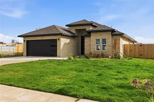 158 Lavanda Ln, Dale, TX 78616 - Photo 2