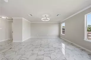 6917 Panda Royle Dr, Del Valle, TX 78617 - Photo 6