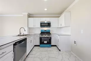 6917 Panda Royle Dr, Del Valle, TX 78617 - Photo 10