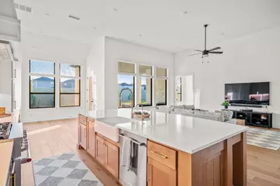 511 Irvine Circle, Liberty Hill, TX 78642 - Photo 8