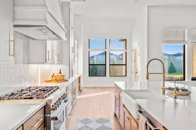 511 Irvine Circle, Liberty Hill, TX 78642 - Photo 14