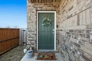 2001 Saskatoon St, Georgetown, TX 78626 - Photo 2
