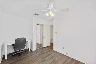 11901 Swearingen Dr, Austin, TX 78758 - Photo 14
