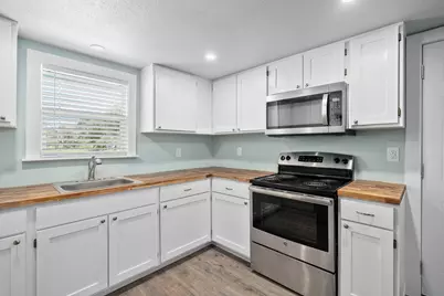 248 Post Oak Lane, Rockport, TX 78382 - Photo 12