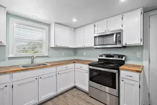 248 Post Oak Ln, Rockport, TX 78382 - Photo 12