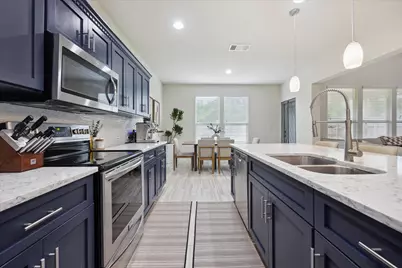 10053 Aly May Drive, Austin, TX 78748 - Photo 8
