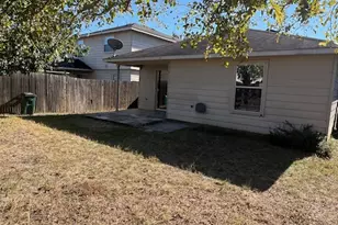 108 Karen Hill Pl, Austin, TX 78652 - Photo 10