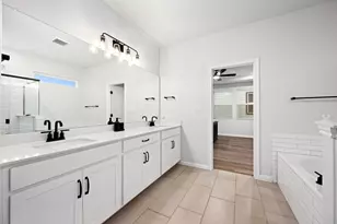 236 Travis Ln, Liberty Hill, TX 78642 - Photo 22