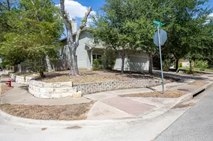 11400 Hereford St, Manor, TX 78653 - Photo 2