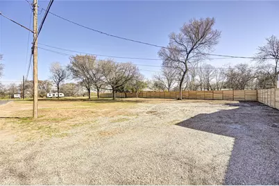 109 Kimble Lane, Austin, TX 78742 - Photo 2