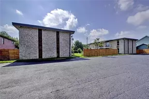 8603 Putnam Dr, Austin, TX 78757 - Photo 18