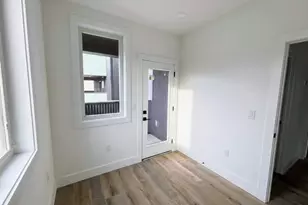 2818 E 22nd St, Austin, TX 78722 - Photo 6