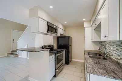 5604 Woodrow Avenue #11, Austin, TX 78756 - Photo 6