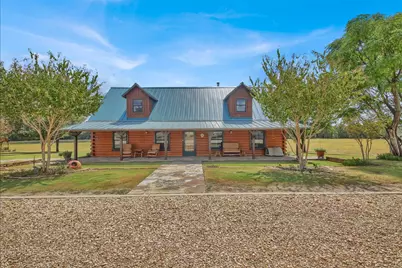 1930 County Road 361, Granger, TX 76530 - Photo 4