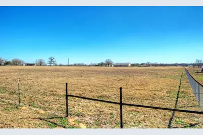 273 Bobs Trail, Bastrop, TX 78602 - Photo 2