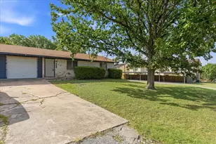 207 W Noton St, Pflugerville, TX 78660 - Photo 4