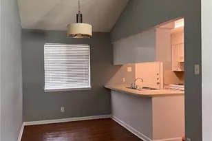 207 W Noton St, Pflugerville, TX 78660 - Photo 2