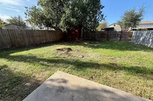 17212 Hamilton Point Cir, Manor, TX 78653 - Photo 20