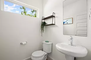 3007 E 12th St, Austin, TX 78702 - Photo 6