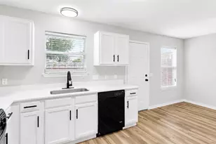 4523 Secure Ln, Austin, TX 78725 - Photo 16