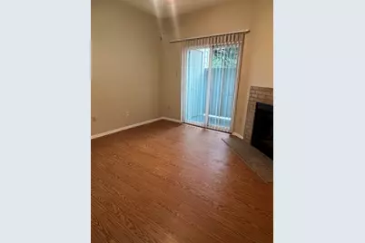 114 E 31st Street #106, Austin, TX 78705 - Photo 2