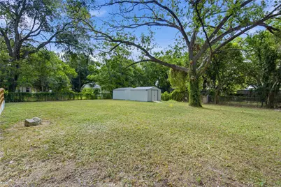 715 Saint George Street, Gonzales, TX 78629 - Photo 30
