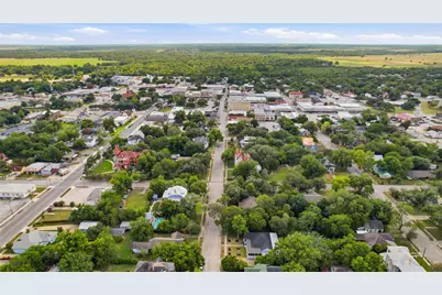 715 Saint George Street, Gonzales, TX 78629 - Photo 34