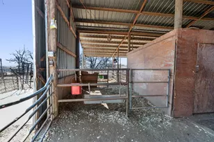 173 Co Rd 458A, Thorndale, TX 76577 - Photo 28