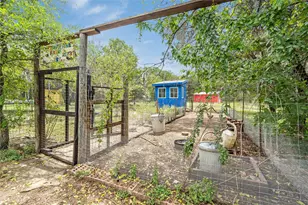 10133 Oliver Dr, Austin, TX 78737 - Photo 32