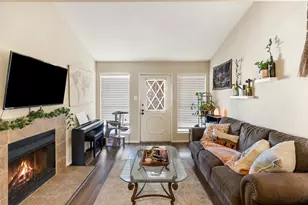 806 W 24th St, Austin, TX 78705 - Photo 1