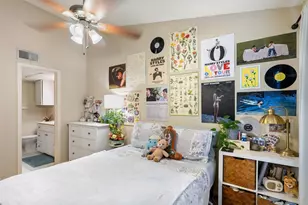 806 W 24th St, Austin, TX 78705 - Photo 14