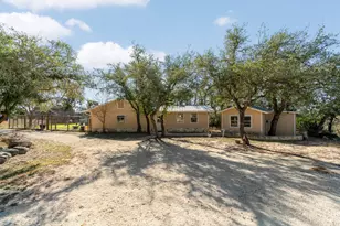 2058 Montell Rd, Wimberley, TX 78676 - Photo 30