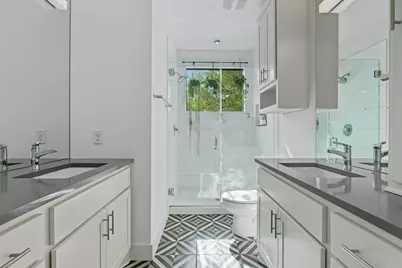 2412 E 8th Street #1, Austin, TX 78702 - Photo 24