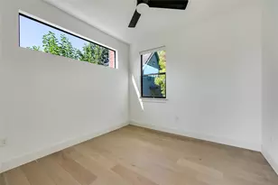 2804 E 22nd St, Austin, TX 78722 - Photo 22